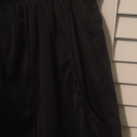 Krown brand shorts - Picture 2 of 4